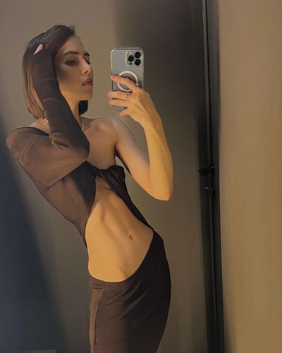 Голая Яна Енжаева