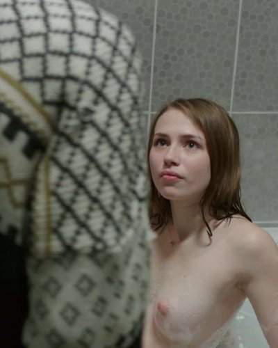 Голая Яна Енжаева