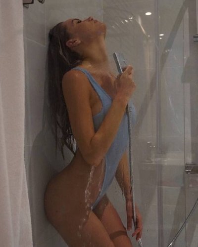 Голая Анелла Миллер