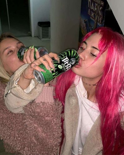 Khofmannita