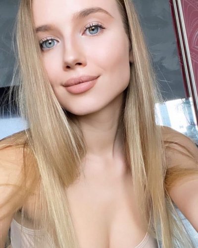 Polina Malinovskaya Nude