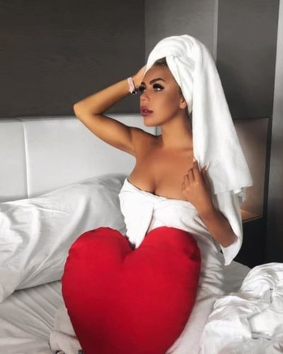Карины Кросс