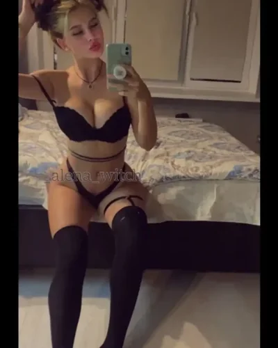 Голая Alena Witch
