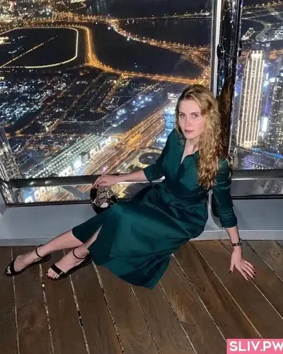 Голая Ангелина Робин Гуд
