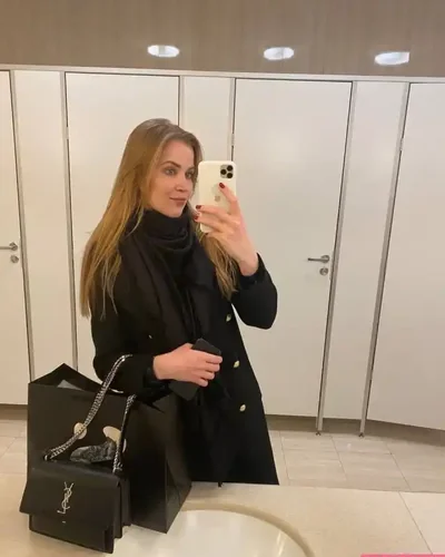 Голая Ангелина Робин Гуд