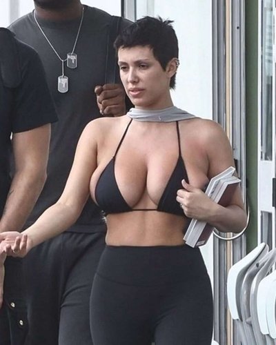 Голая Бьянка Цензори