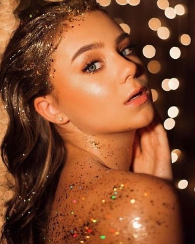 Katya Adushkina Nude