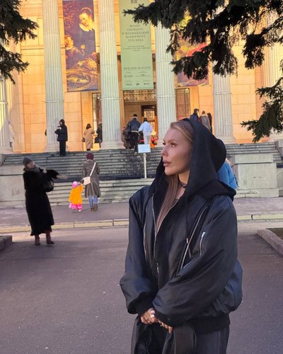 Карины Кросс