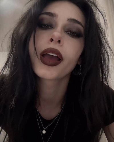 Голая Natalie Vox